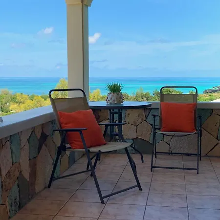 Tropical Apartment 1B